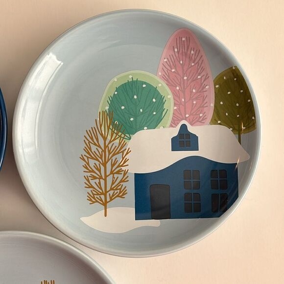 Harry & David Set of 3 Winter Scenes Plates - Picture 3 of 10